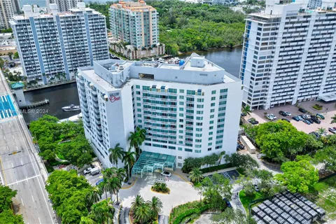 2670 E Sunrise Blvd # 715, Fort Lauderdale FL 33304