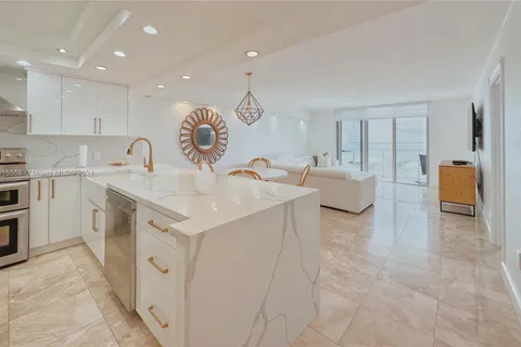 5701 Collins Ave # 310, Miami Beach FL 33140