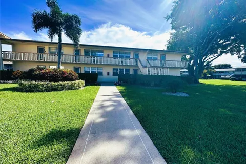 70 Dorchester D # 70, West Palm Beach FL 33417