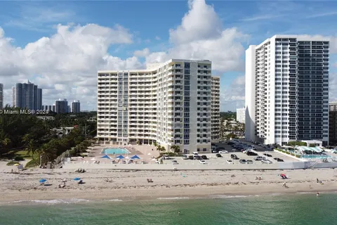 3180 S Ocean Dr # 1121, Hallandale Beach FL 33009