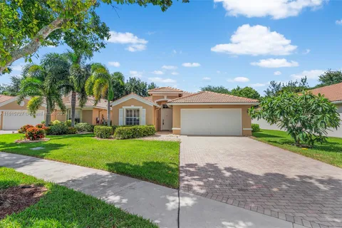 5301 Toscana Trl, Boynton Beach FL 33437