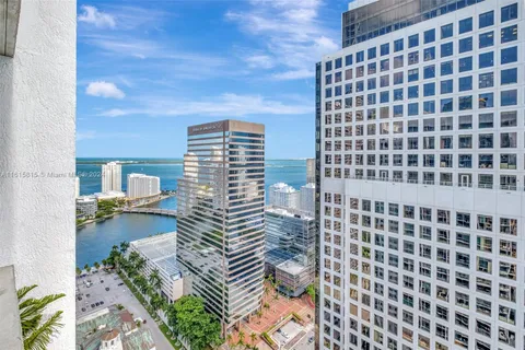 500 Brickell Ave # 3910, Miami FL 33131