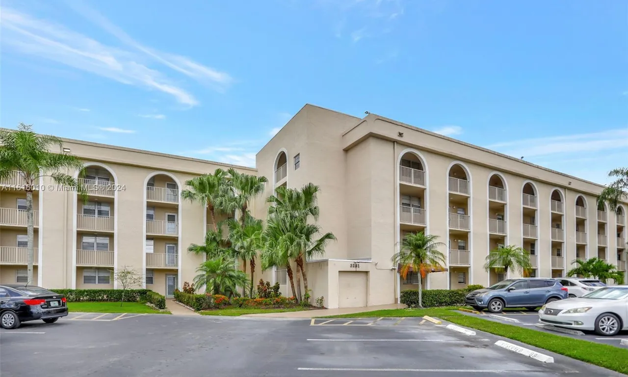 3231 Holiday Springs Blvd # 401, Margate FL 33063