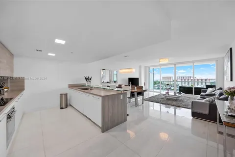 400 Sunny Isles Blvd # 1704, Sunny Isles Beach FL 33160