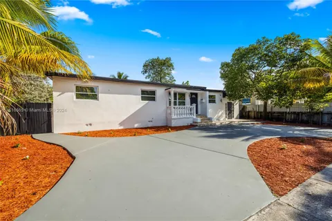 1188 NE 158th St, North Miami Beach FL 33162