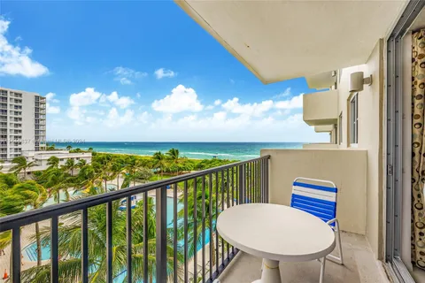 9273 Collins Ave # 507, Surfside FL 33154