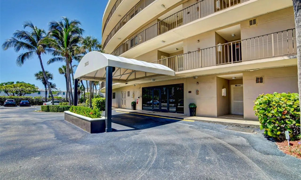 3605 S Ocean Blvd # 211, South Palm Beach FL 33480