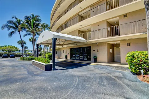 3605 S Ocean Blvd # 211, South Palm Beach FL 33480