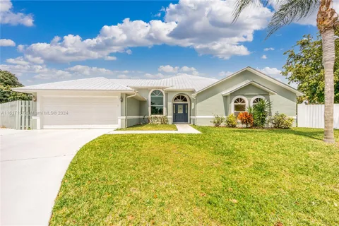 662 SW Woodside, Palm City FL 34990