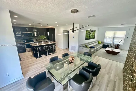 402 SE 4th Ter, Dania Beach FL 33004