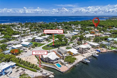 341 3rd Rd, Key Largo FL 33037