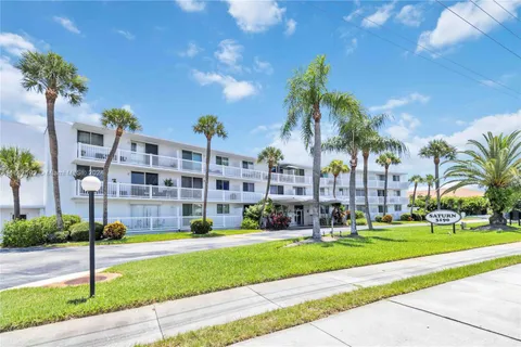 3190 N Atlantic Ave # 210, Cocoa Beach FL 32931