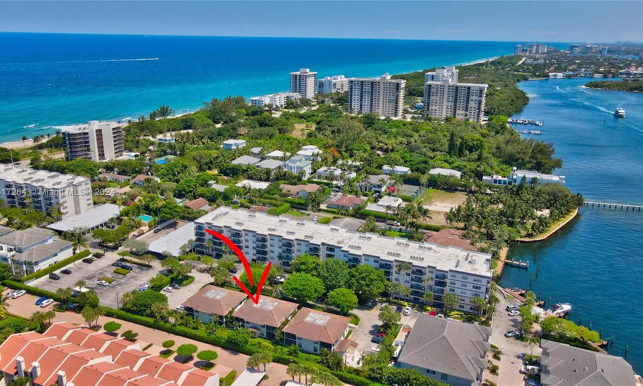 935 Sweetwater Ln # 204, Boca Raton FL 33431