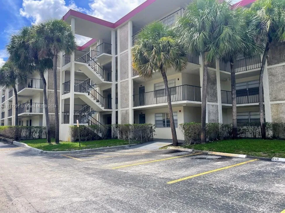 3000 NW 48th Ter # 327, Lauderdale Lakes FL 33313