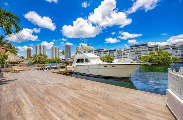300 Atlantic Ave, Sunny Isles Beach FL 33160