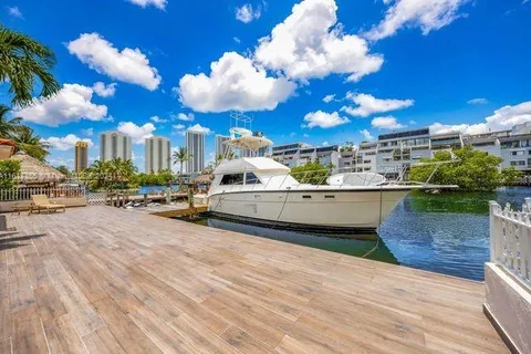 300 Atlantic Ave, Sunny Isles Beach FL 33160