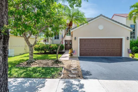 124 W Bayridge Dr, Weston FL 33326