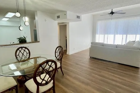 609 E Sheridan St # 404, Dania Beach FL 33004