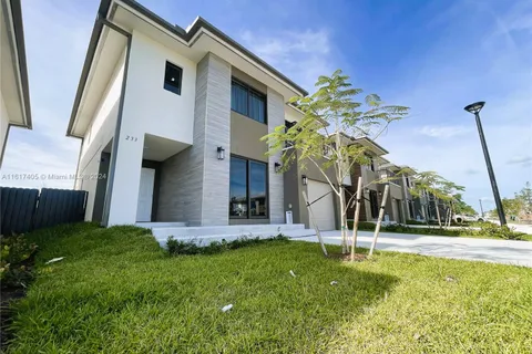 233 NW 12th Ct, Florida City FL 33034
