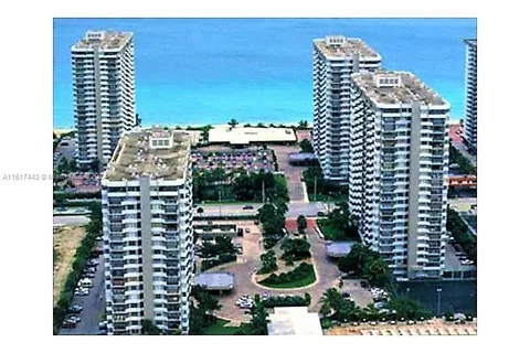 1950 S Ocean Dr # 17J, Hallandale Beach FL 33009