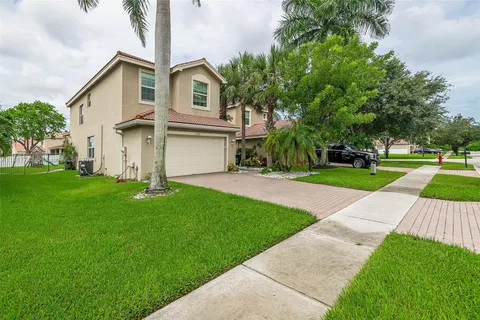 11038 Bitternut Hickory Ln, Boynton Beach FL 33437