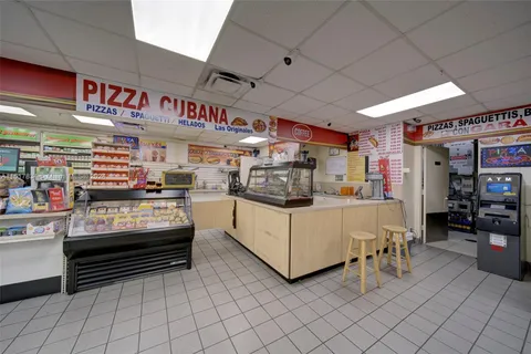 Cuban Pizza Chain with 5 Locations For Sale in Miami!!, Miami FL 33144