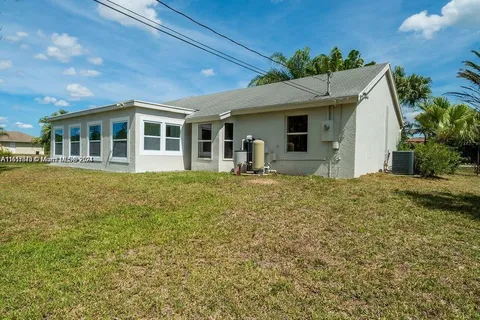 8231 Coconut, West Palm Beach FL 33412