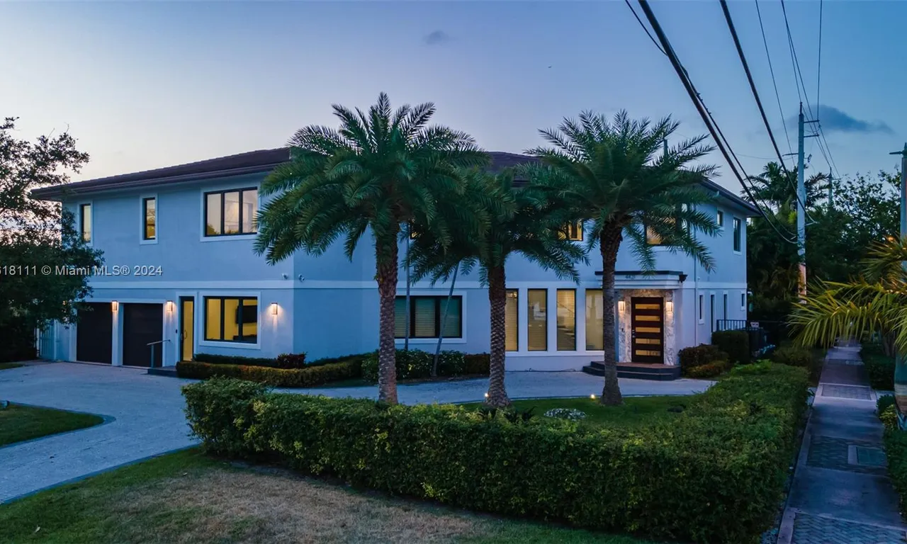 4421 Seagrape Dr, Lauderdale By The Sea FL 33308