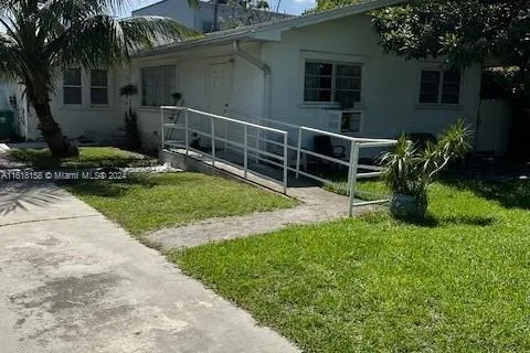 470 NW 26th Ave, Miami FL 33125