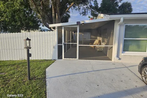 1870 QUEEN CT, Fort Myers FL 33917