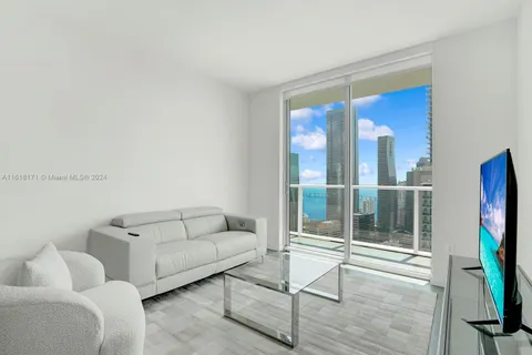 1100 S Miami Ave # 3704, Miami FL 33130