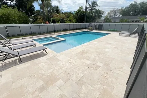 341 SW 67th Ave, Pembroke Pines FL 33023