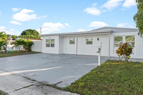 711 N 66th Ave, Hollywood FL 33024