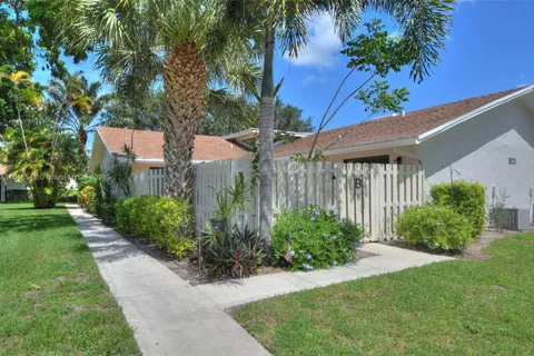 801 NW 30th Ave # B, Delray Beach FL 33445