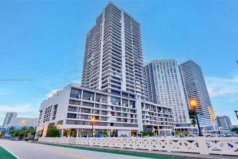 555 NE 15th St # 18F, Miami FL 33132