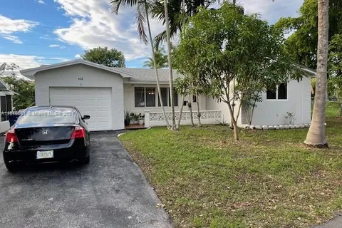 628 SW 2nd Ct, Hallandale Beach FL 33009