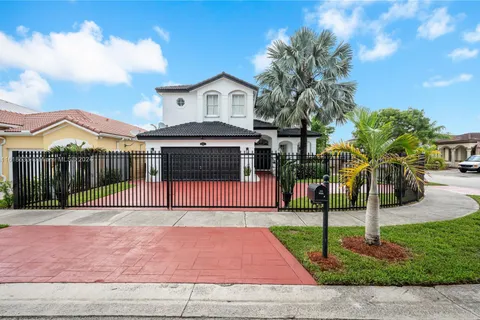 1733 SW 151st Pl, Miami FL 33185