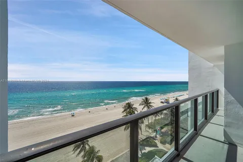 2301 S Ocean Dr # 802, Hollywood FL 33019