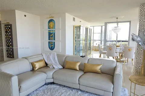3600 Mystic Pointe Dr # 1607, Aventura FL 33180