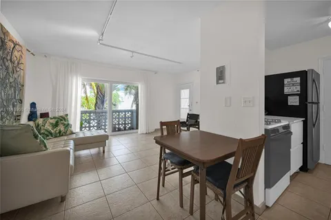 350 Collins Ave # 212, Miami Beach FL 33139