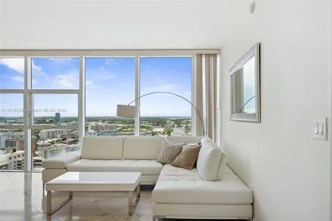1830 S Ocean Dr # 3107, Hallandale Beach FL 33009