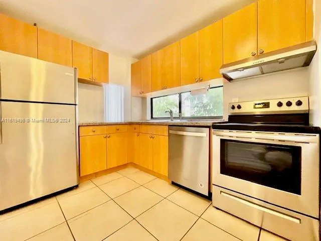 17011 N Bay Rd # 407, Sunny Isles Beach FL 33160