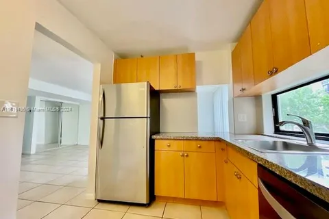 17011 N Bay Rd # 407, Sunny Isles Beach FL 33160