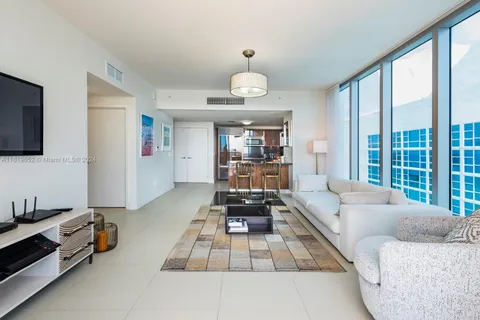 6899 Collins Ave # 1509, Miami Beach FL 33141