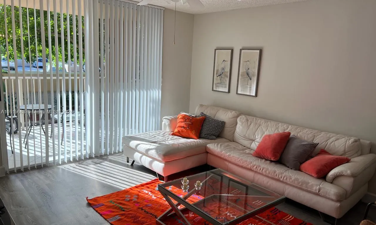 19901 E Country Club Dr # 2207, Aventura FL 33180