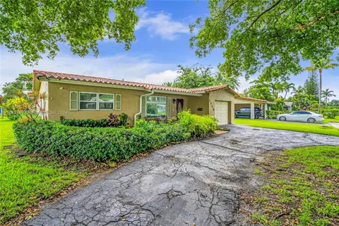 2540 NW 9th Ter, Wilton Manors FL 33311