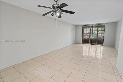 2821 Somerset Dr # 117, Lauderdale Lakes FL 33311