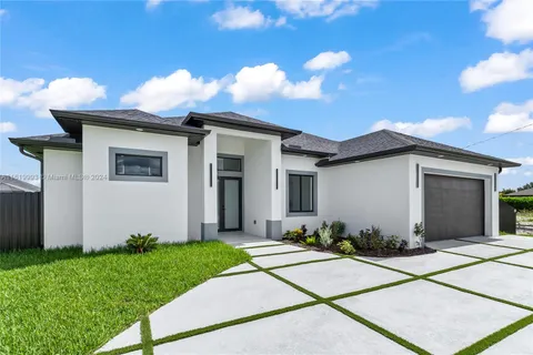 1809 SW TRAFALGAR PKWY, Cape Coral FL 33991