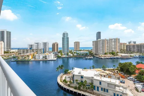 137 Golden Isles Dr # 1105, Hallandale Beach FL 33009