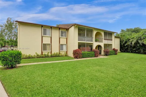 5927 La Pinata Blvd # 2, Green Acres FL 33463